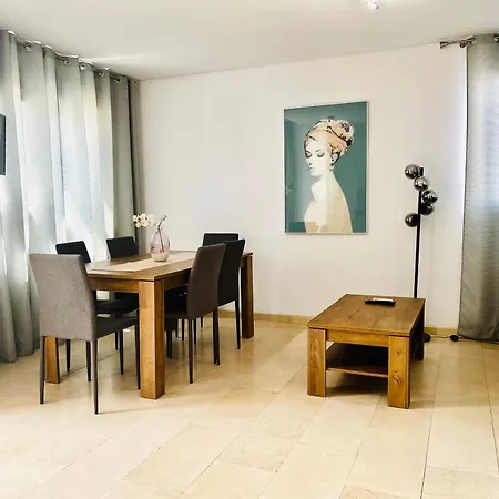 Apartamento Travel Habitat ático Calle Comedias Valencia