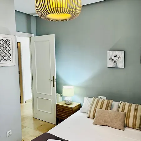 Travel Habitat ático Calle Comedias Apartamento *